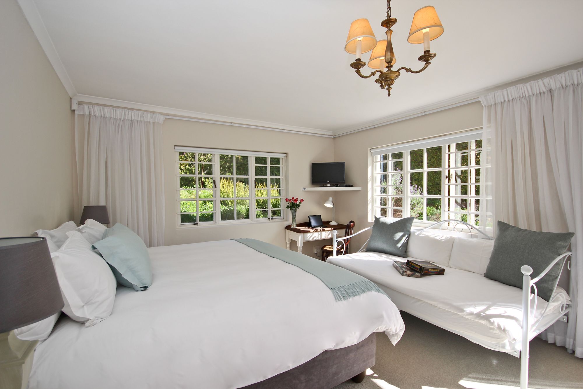 Beluga Of Constantia Guest House Κέιπ Τάουν Εξωτερικό φωτογραφία
