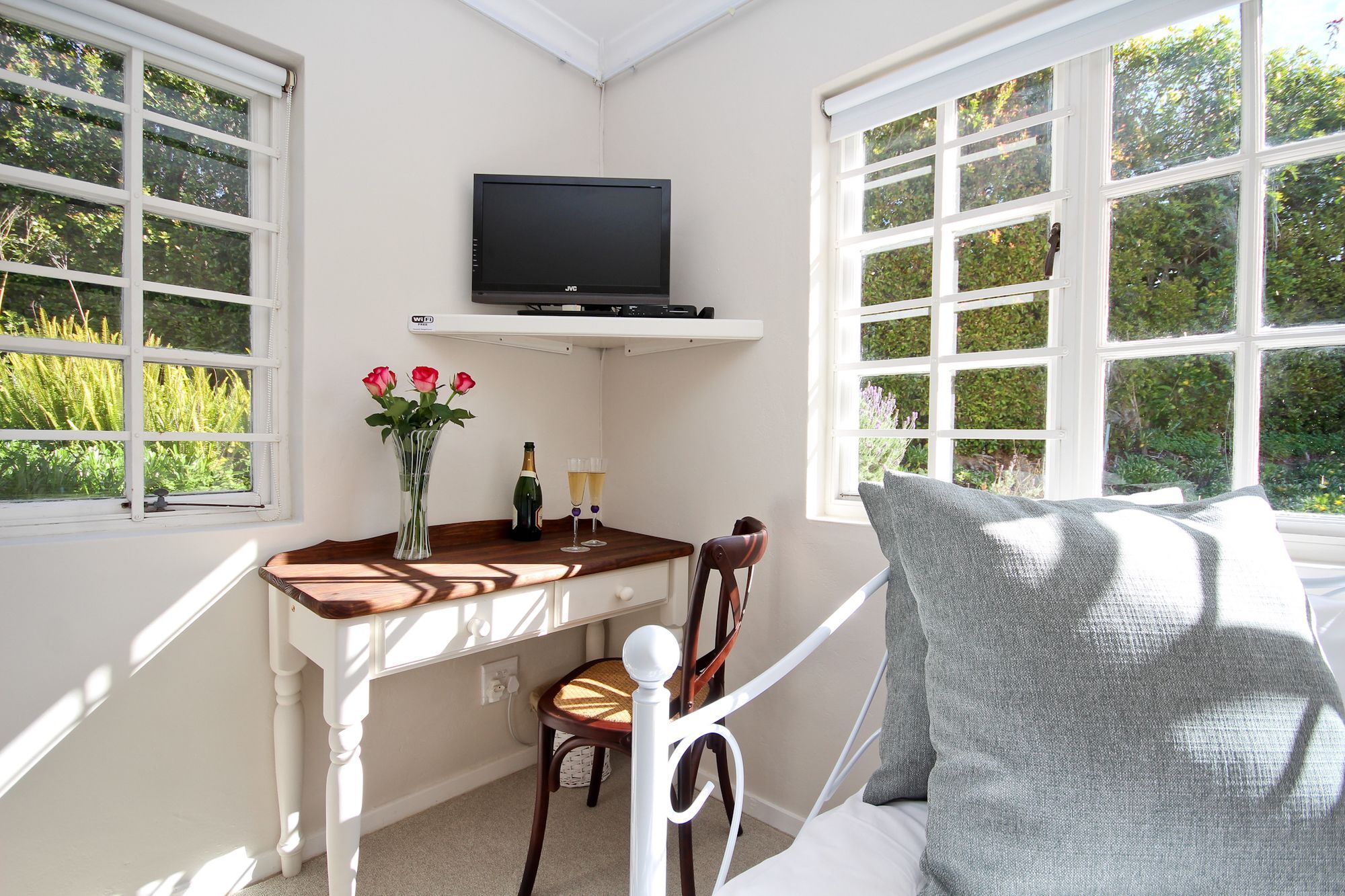 Beluga Of Constantia Guest House Κέιπ Τάουν Εξωτερικό φωτογραφία